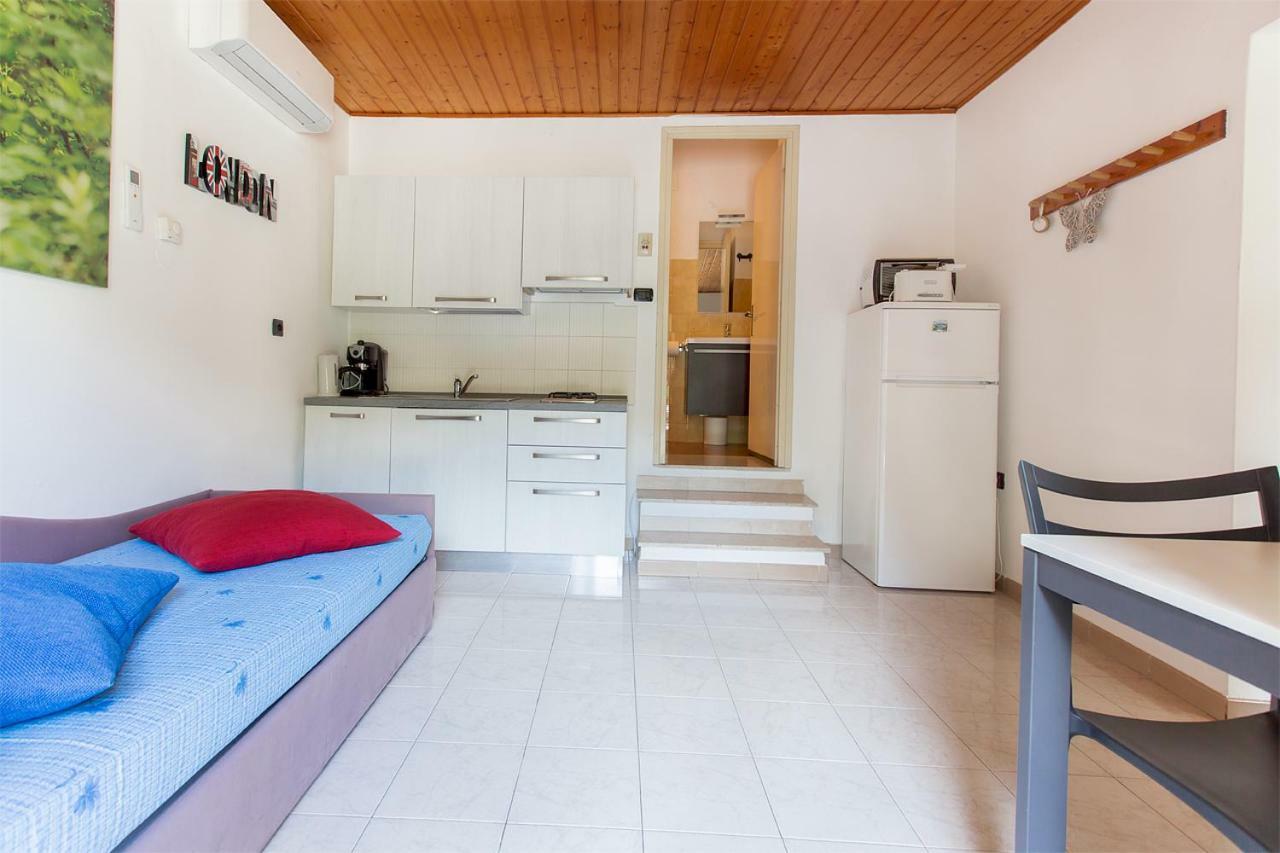 Apartments Suster Torbole Sul Garda Buitenkant foto